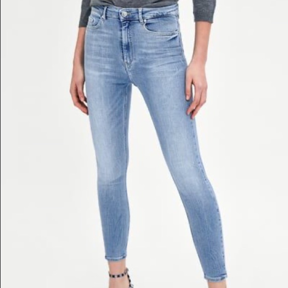 ZARA • high-rise skinny jeans